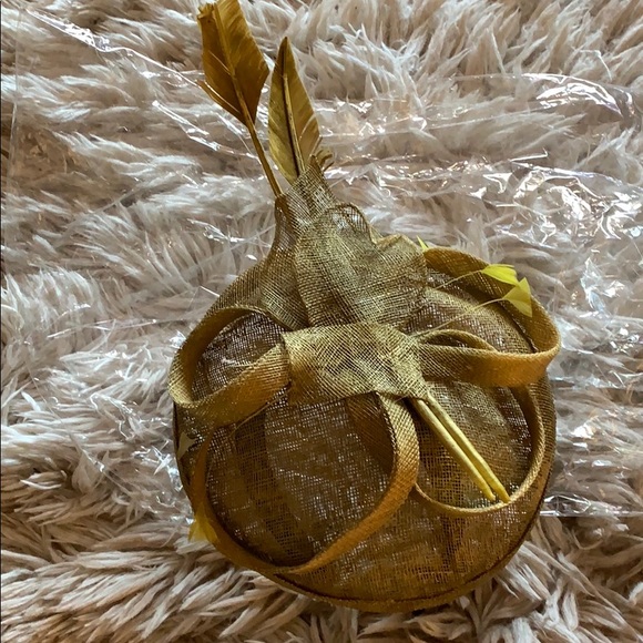 Dressy hat - Picture 1 of 3